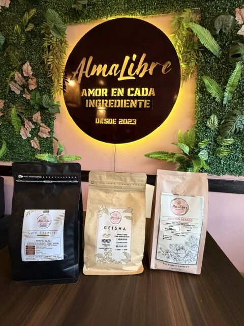 Variedad de empaques de café de Almalibre