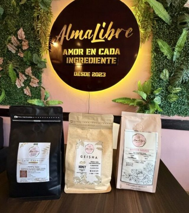 Variedad de empaques de café de Almalibre